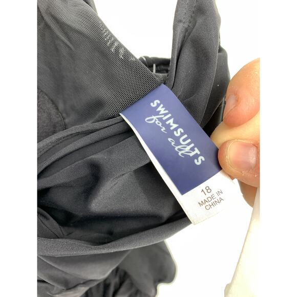 Swimsuits For All Swimsuit Women's Size 18 Ruched Front One Piece Black NEW - Picture 4 of 6